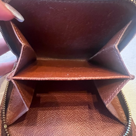 LV Monogram Wallet - Picture 11 of 15